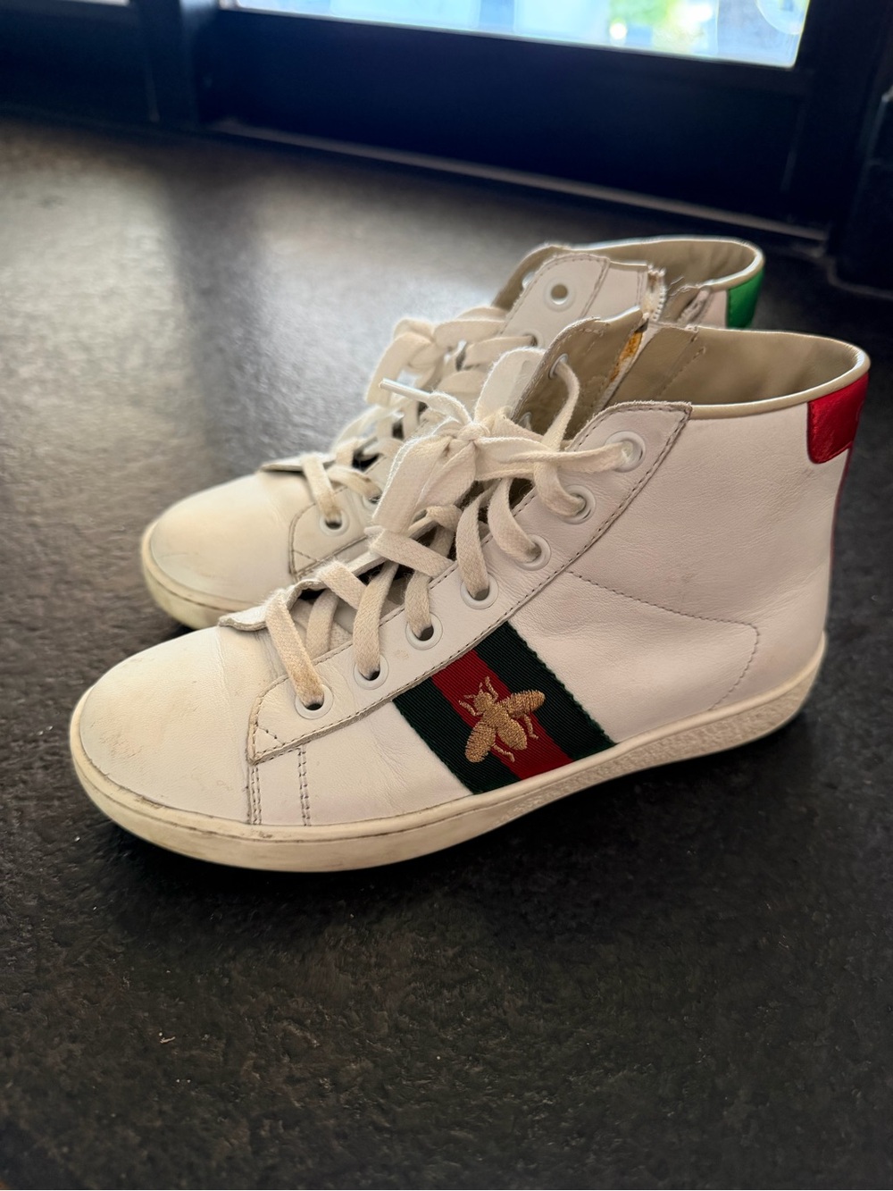 Gucci White High-Top Kids Sneakers with Green & Red Stripe
